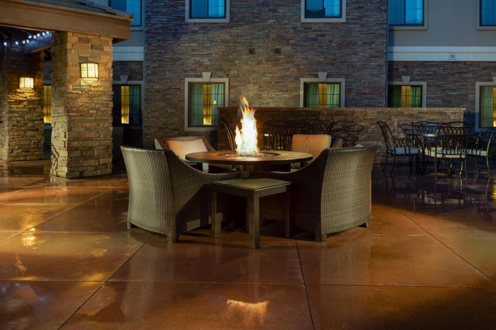 Staybridge Suites Sacramento-Folsom By Ihg Eksteriør bilde